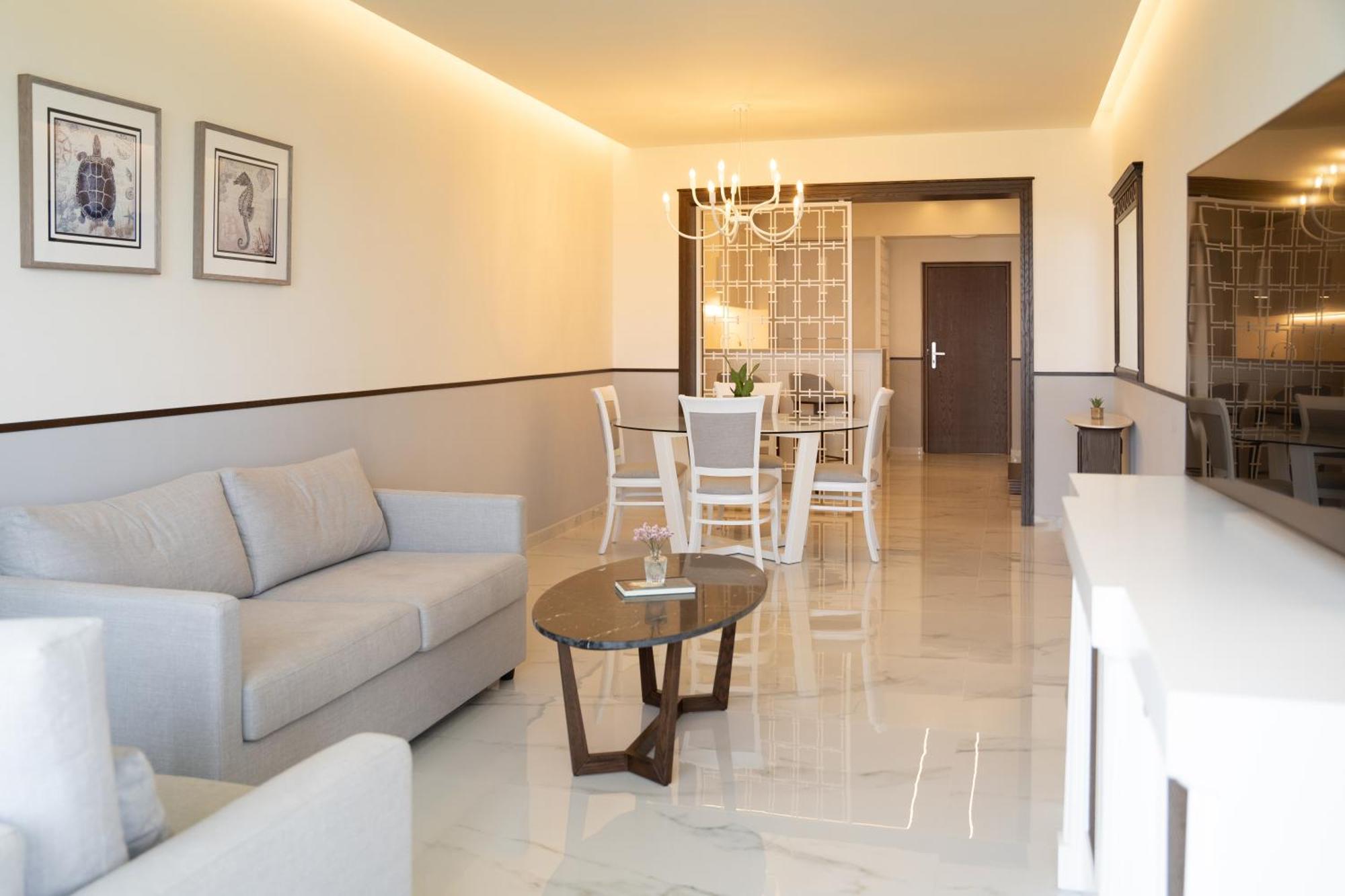 อิเบโรสตาร์ เครตา มารีน Hotel Lavris ภายนอก รูปภาพ