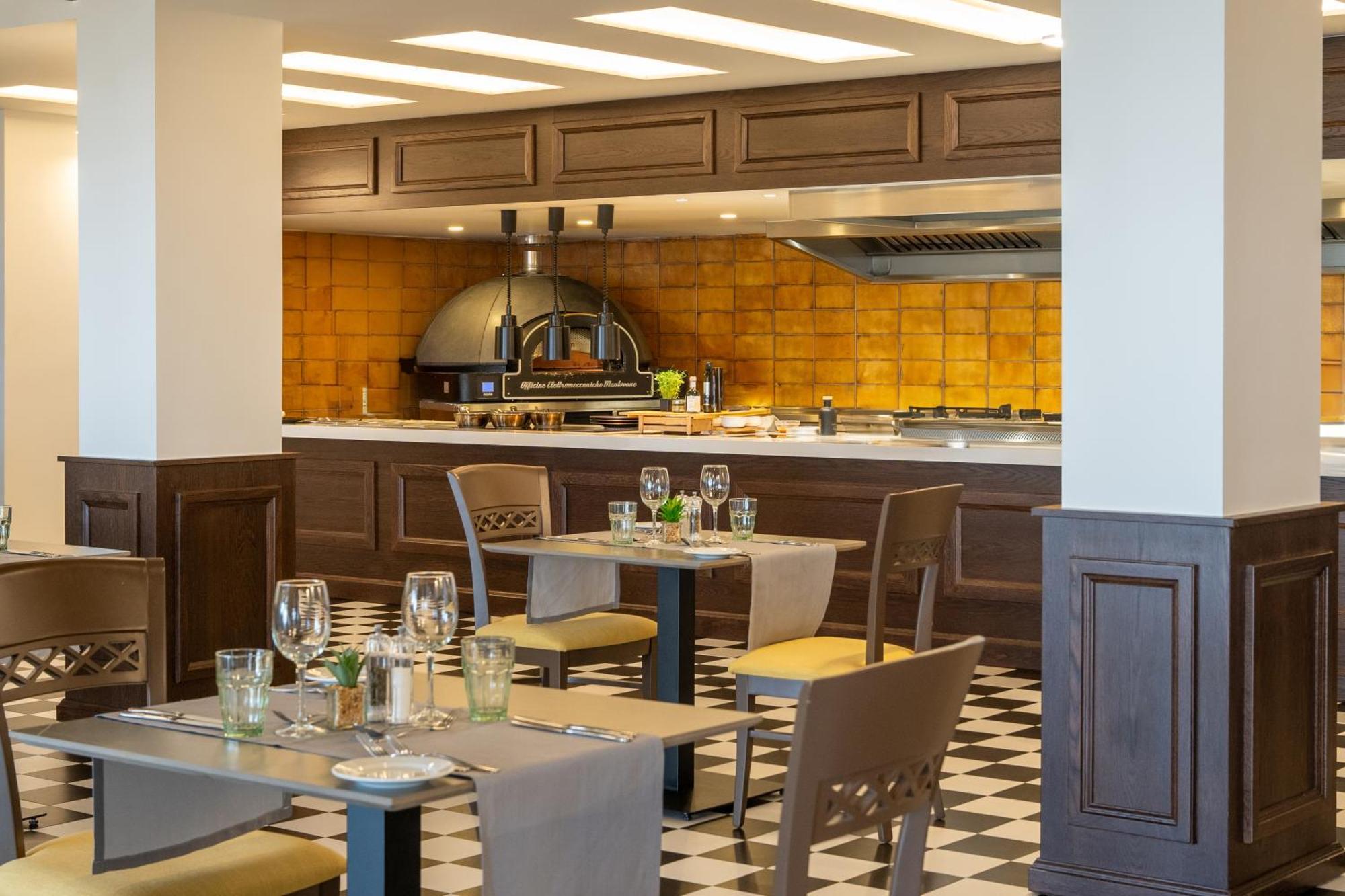 อิเบโรสตาร์ เครตา มารีน Hotel Lavris ภายนอก รูปภาพ